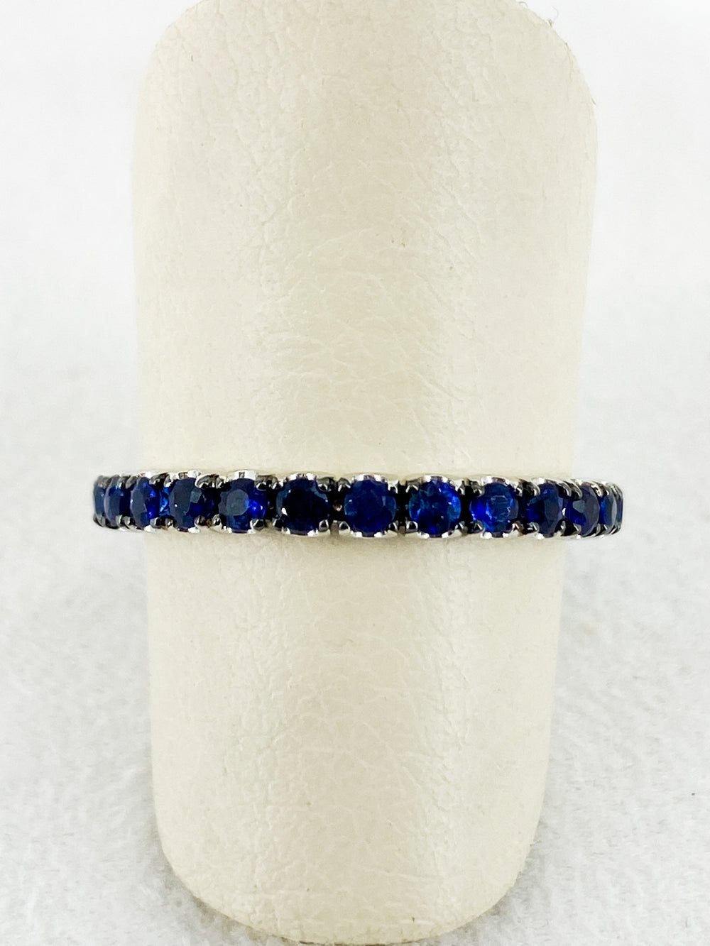 Alliance Sertis de Saphir Bleu - Sublime Diamant - Bagues - Les Champs d'Or