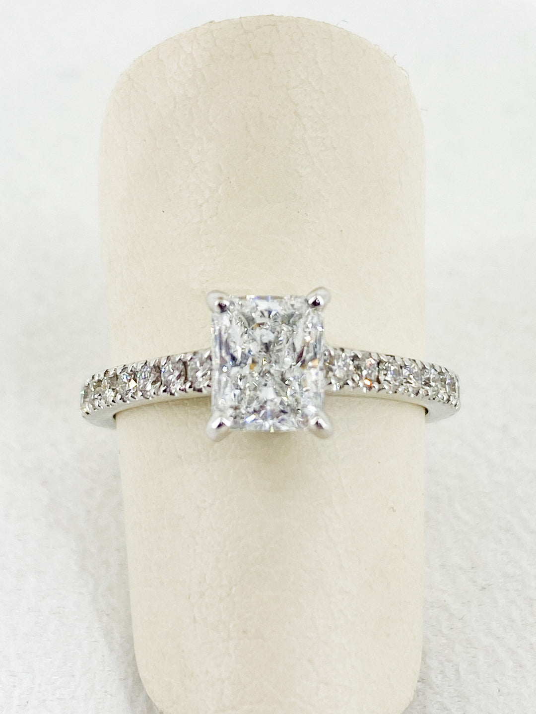 Bague de Fiançailles Sertis De Diamant Taille 52 -  - Sublime Diamant - Bagues - Les Champs d'Or