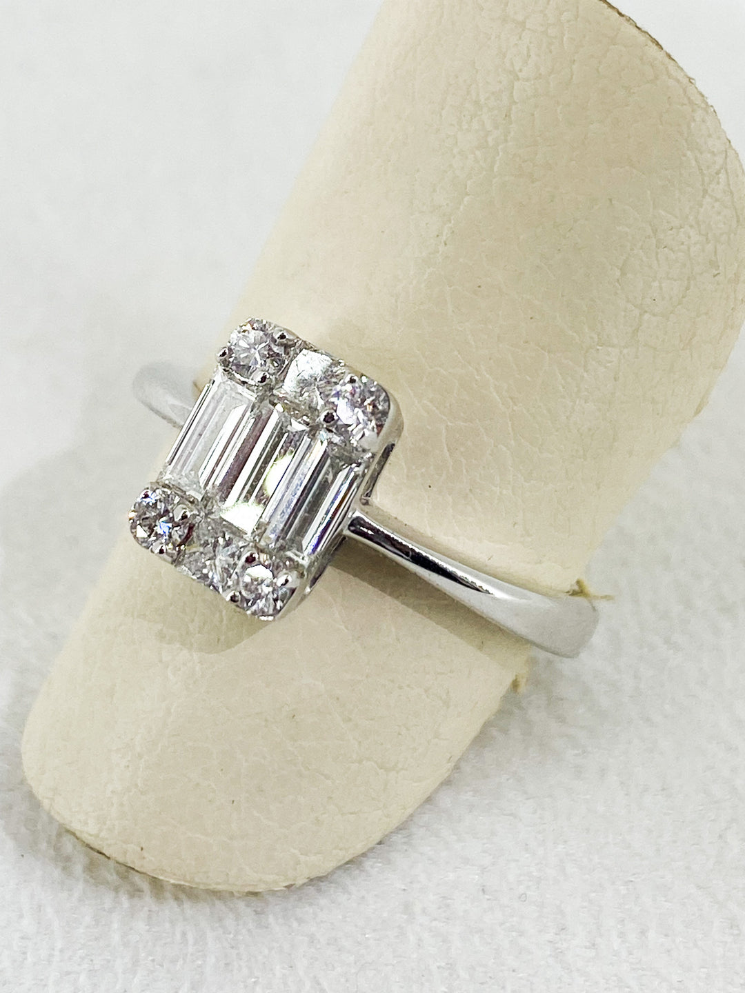 Bague de Fiançaille Diamants Halo Illusion Or Blanc -  - Purity Jewelry - Bagues - Les Champs d'Or