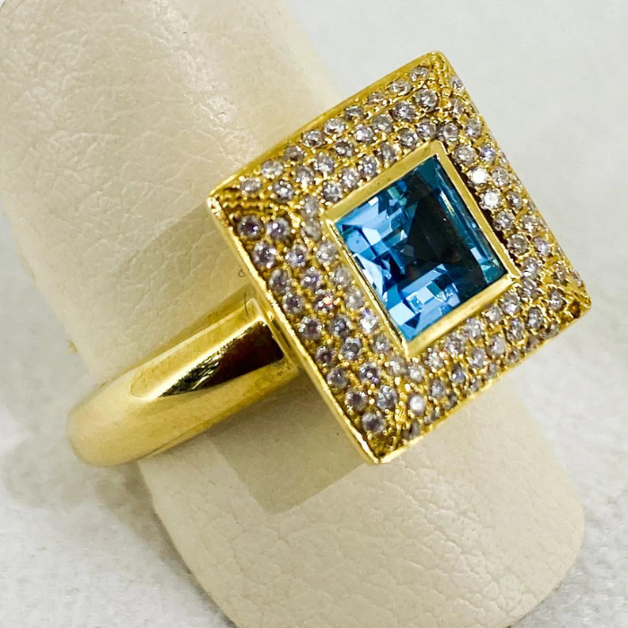 Bague Halo Saphir Bleu Sertis de Diamant - Les Champs d'Or - Bagues - Sublime Diamant