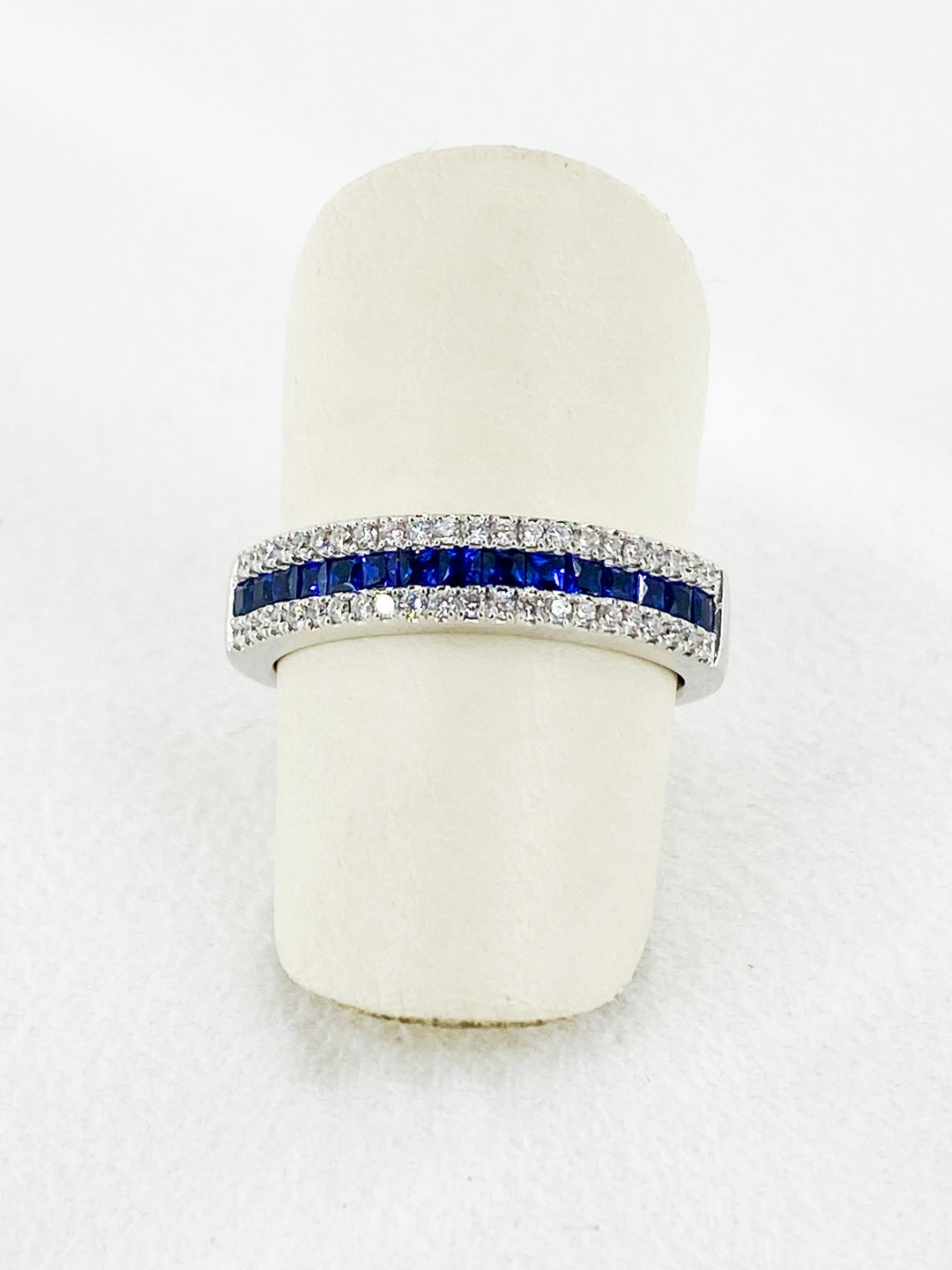 Bague Diamant et Saphir Bleu -  - Sublime Diamant - Bagues - Les Champs d'Or