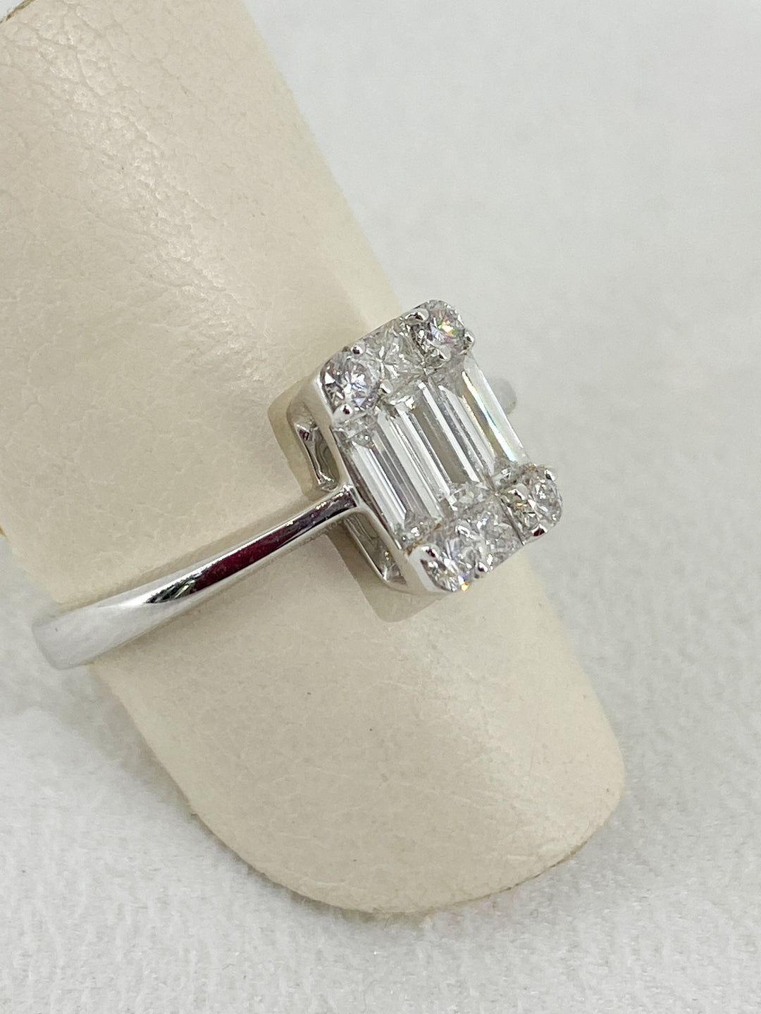 Bague de Fiançaille Diamants Halo Illusion Or Blanc -  - Purity Jewelry - Bagues - Les Champs d'Or
