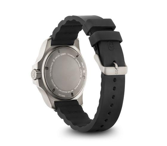 Montre I.N.O.X. Titanium 241883 - Montre - VictorInox - Les Champs d'Or