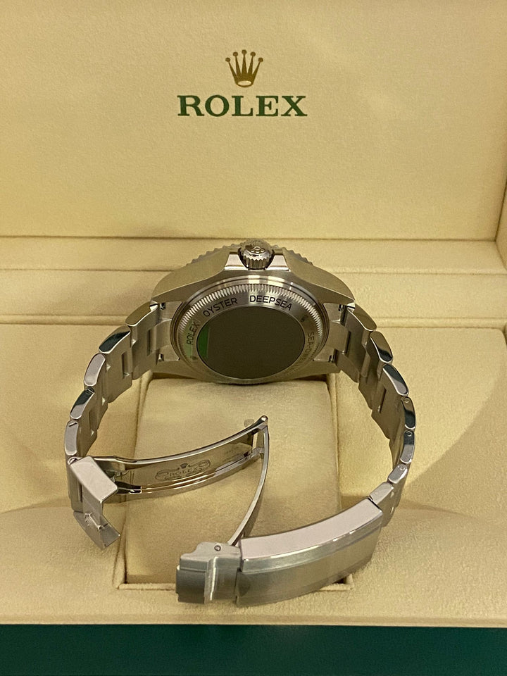 Montre Rolex Sea-Dweller Deepsea neuve  Full Set - 126660 - Les Champs d'Or Rolex   Montre